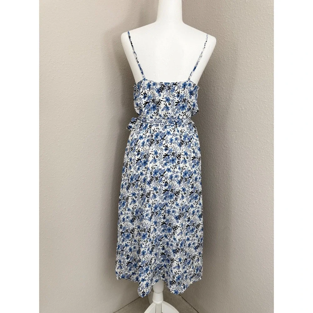 Amour Vert Silk Wrap Dress Floral White Blue Garden Floral Size small‎